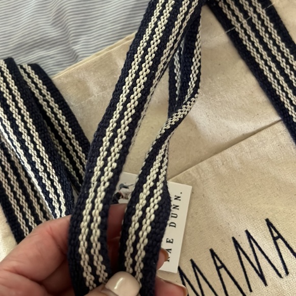 Rae Dunn Mama Bear Tote - Picture 2 of 6